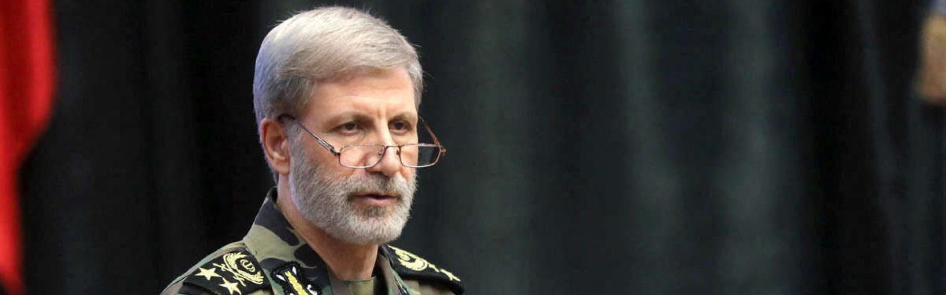 مواقف الحرس الثوري والجيش تكشف حالة من الارتباك والصدمة