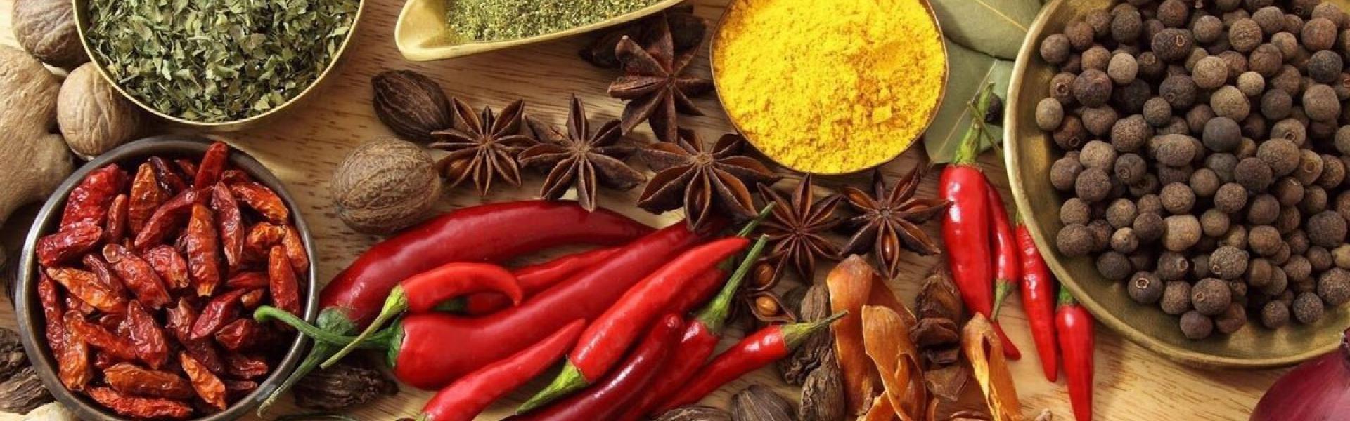 نكهات قوية ولاذعة تأخذ الطعام إلى مكان آخر