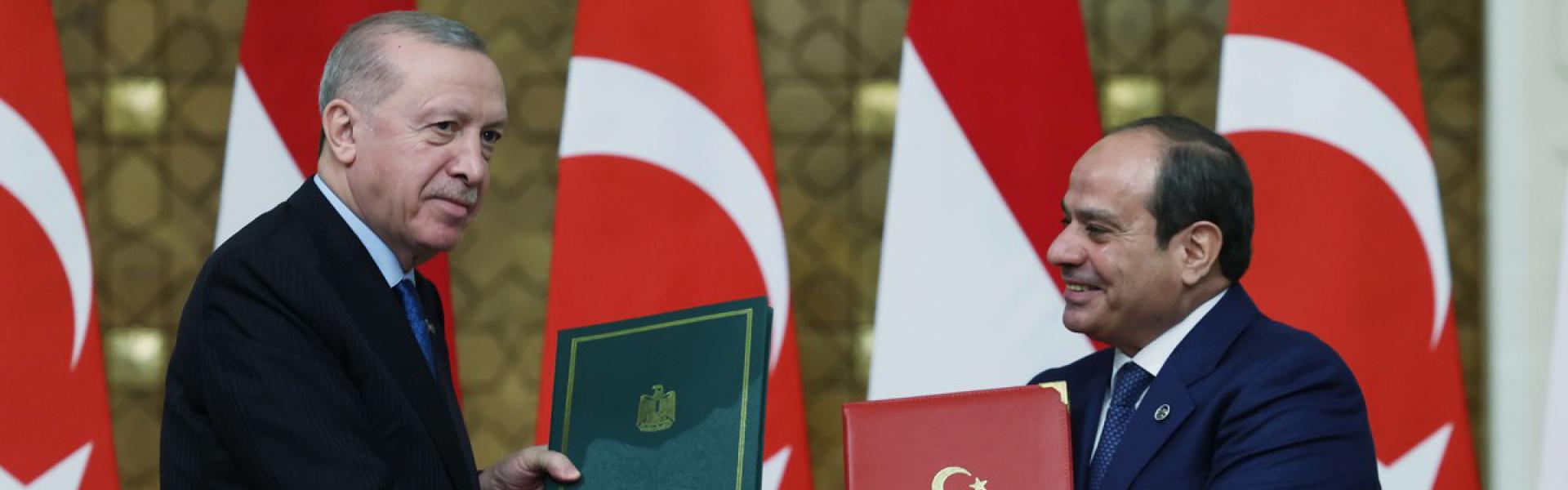 صوت المصالح يعلو فوق الخلاف