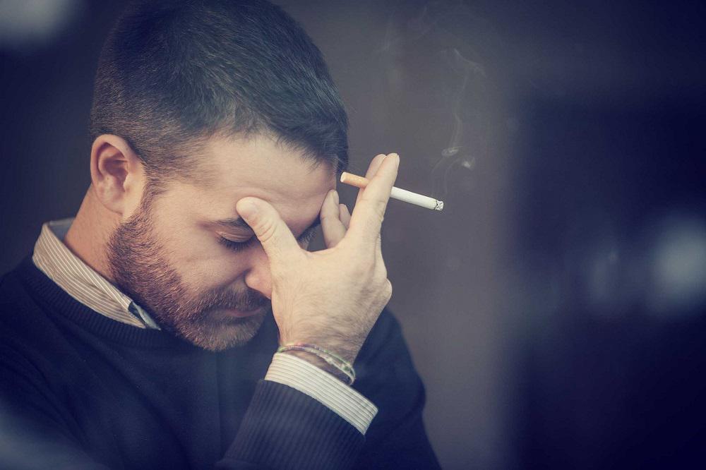 التدخين يهدد القلب والرئتين