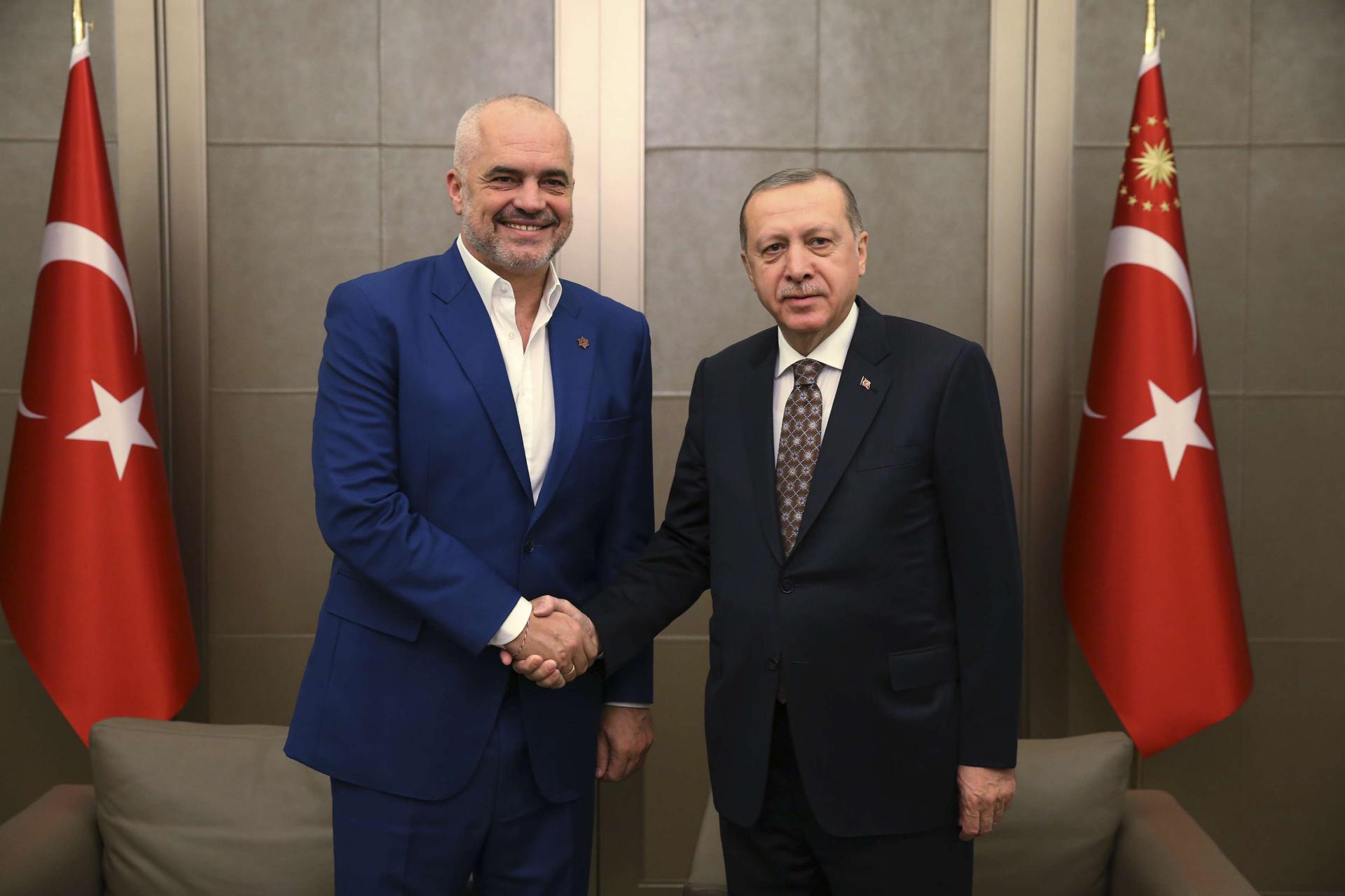 الرئيس التركي اردوغان يستقبل رئيس الوزراء الالباني راما في اسطنبول
