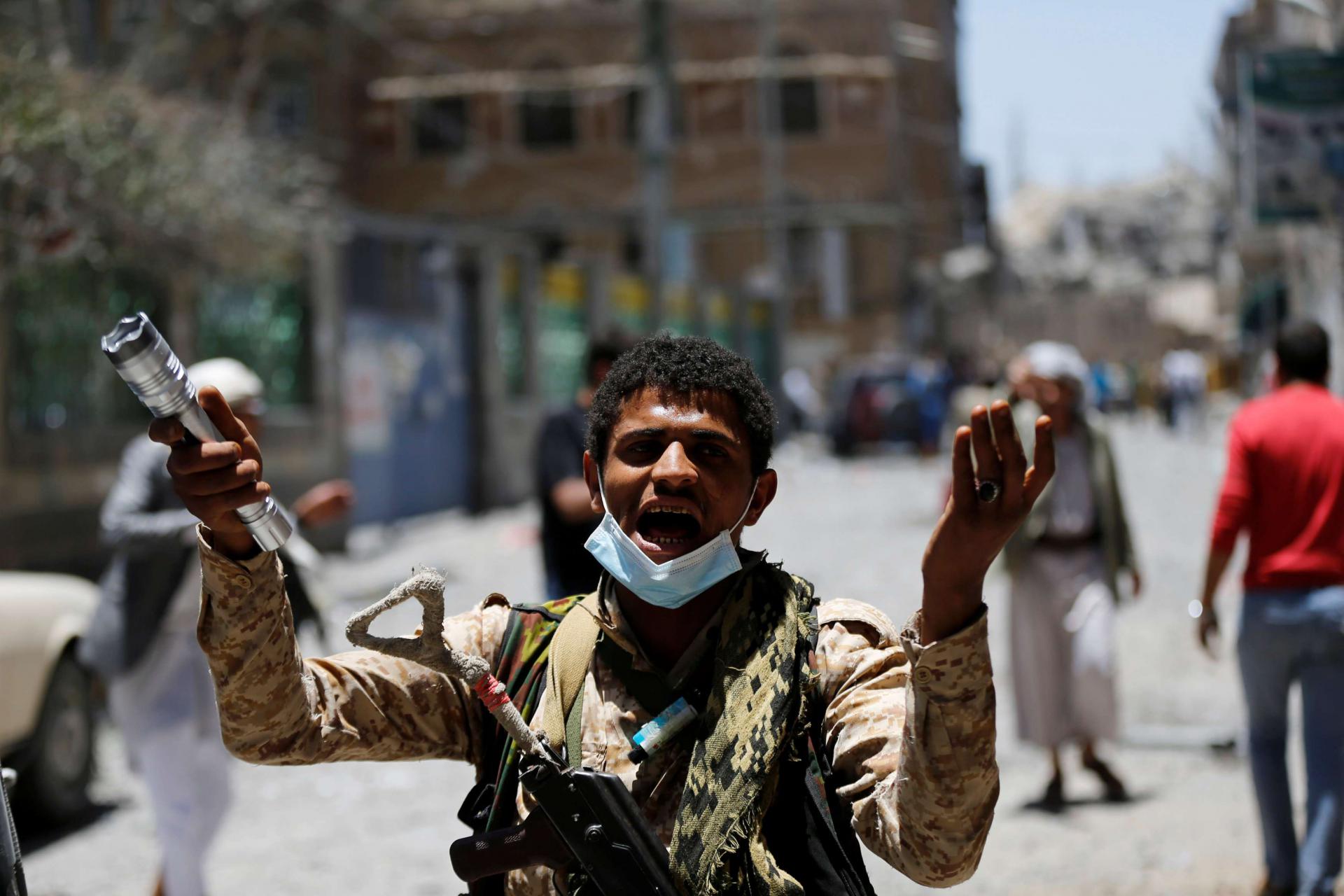 الحوثيون في أصعب وضع منذ بدء الحرب