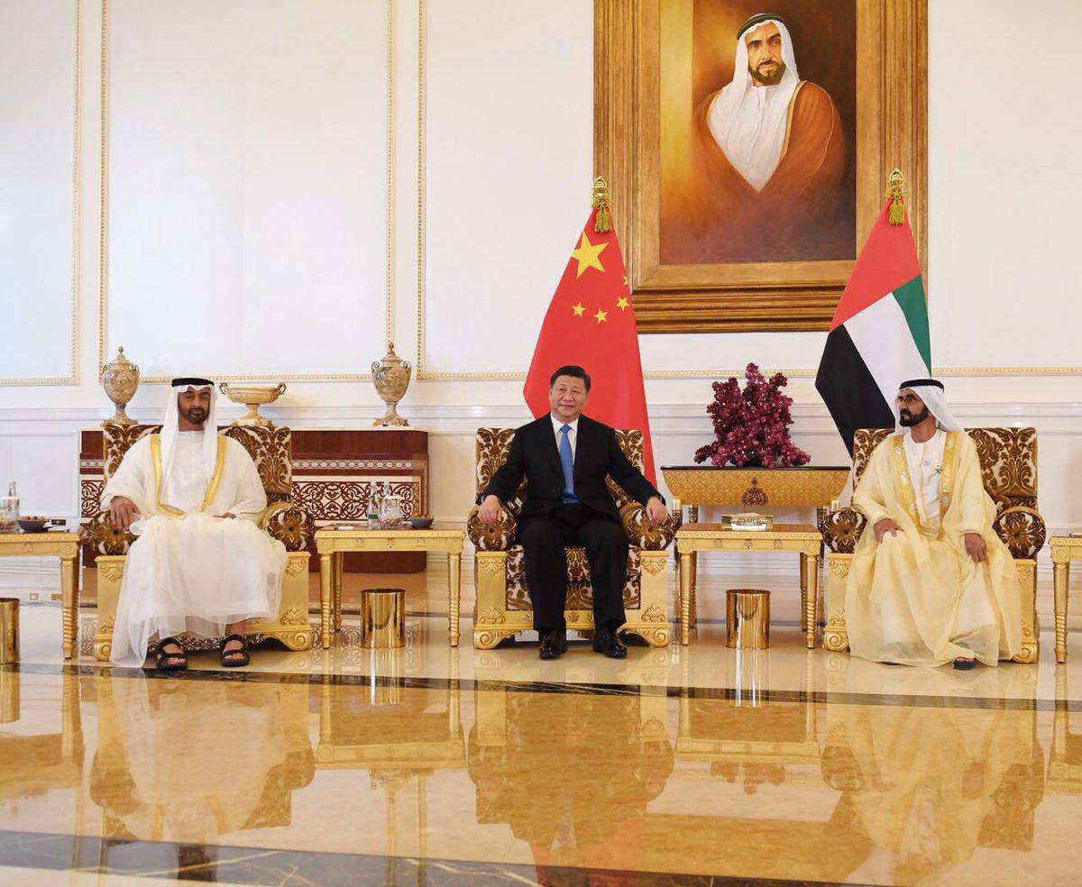 الرئيس الصيني يتوسط حكام الإمارات