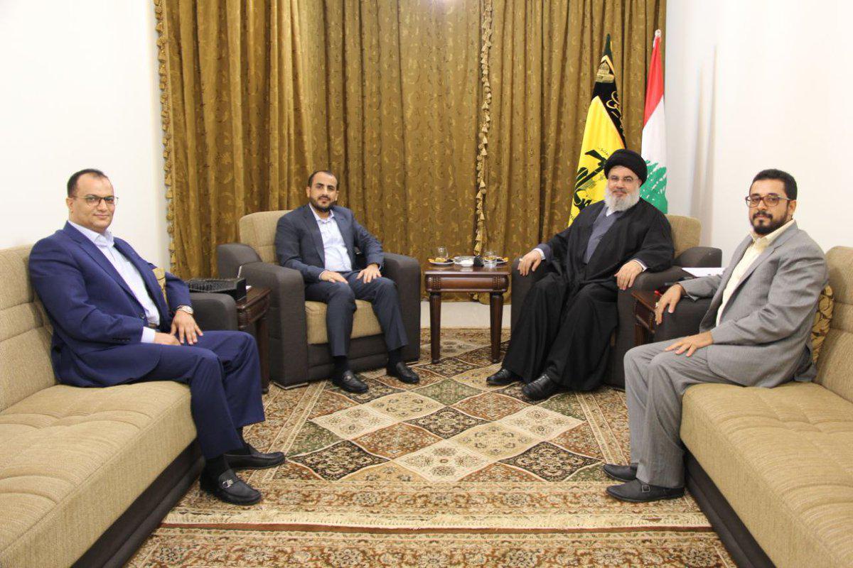 وفد الحوثيين في اجتماع مع الأمين العام لحزب الله حسن نصرالله