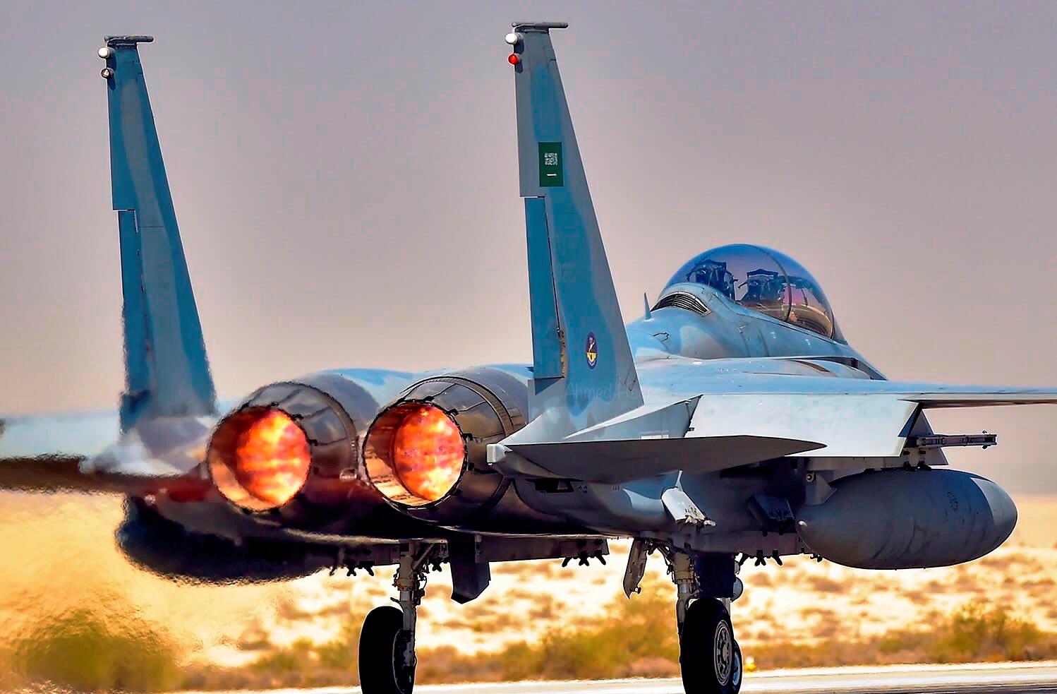 طيران التحالف يعتمد الدقة في غاراته على مواقع الحوثيين