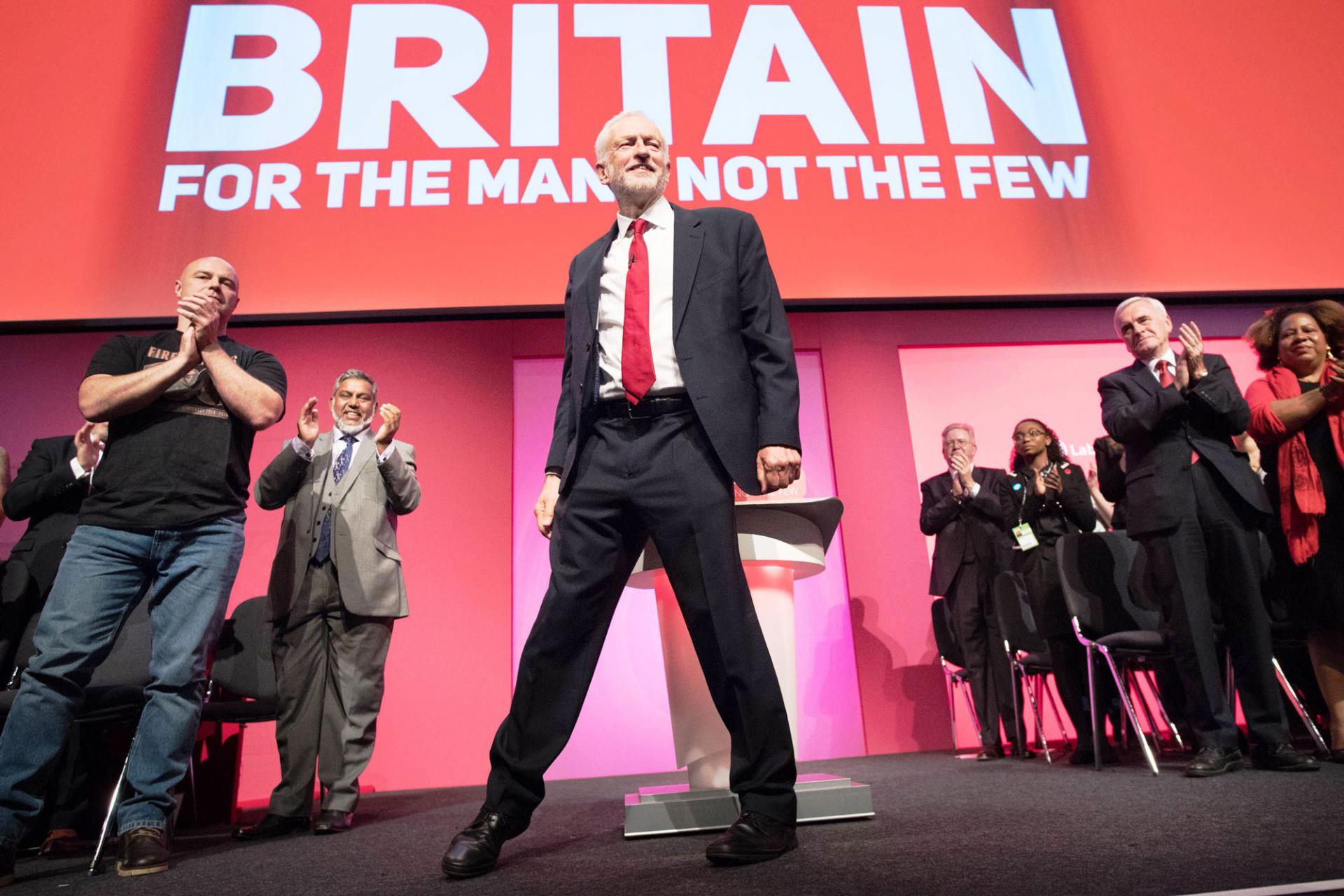 جيرمي كوربن زعيم حزب العمال البريطاني المعارض