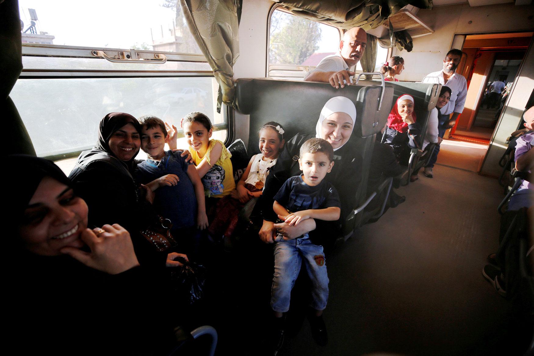 حركة المسافرين السوريين اصبحت أكثر سهولة وأقل خطورة