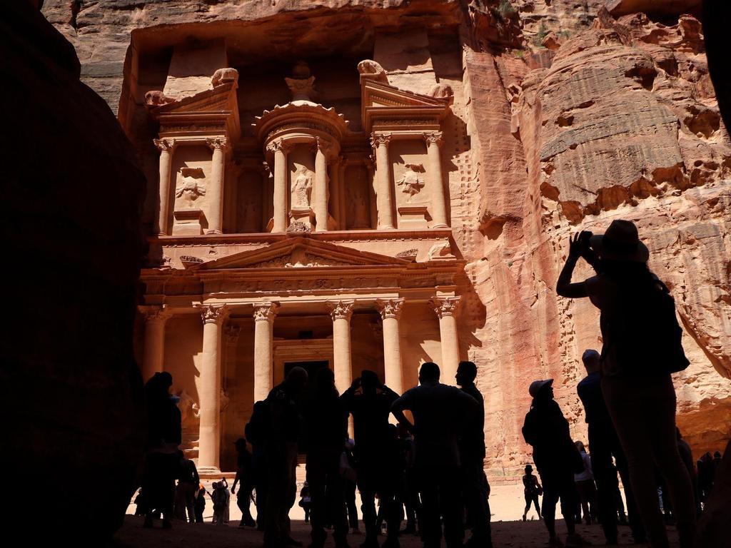 "جن" من الأردن على شاشات العالم عبر نتفليكس