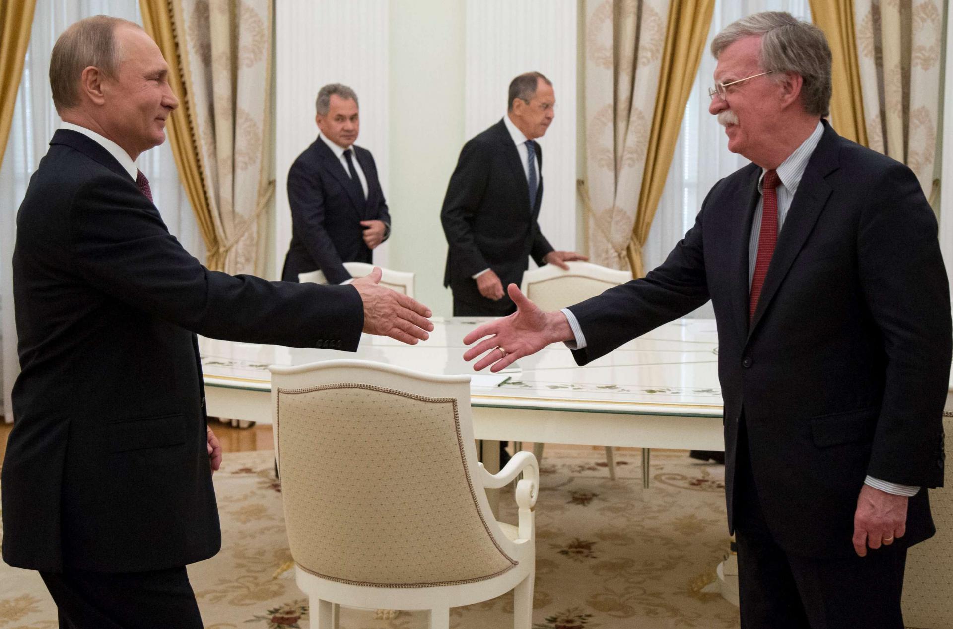 بوتين وبولتون