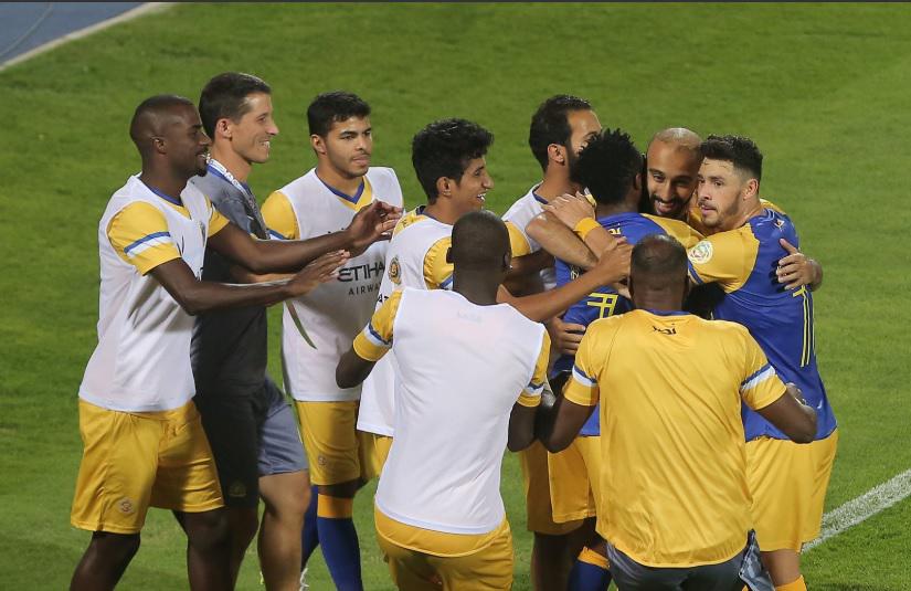 احتفال لاعبي النصر بالخماسية