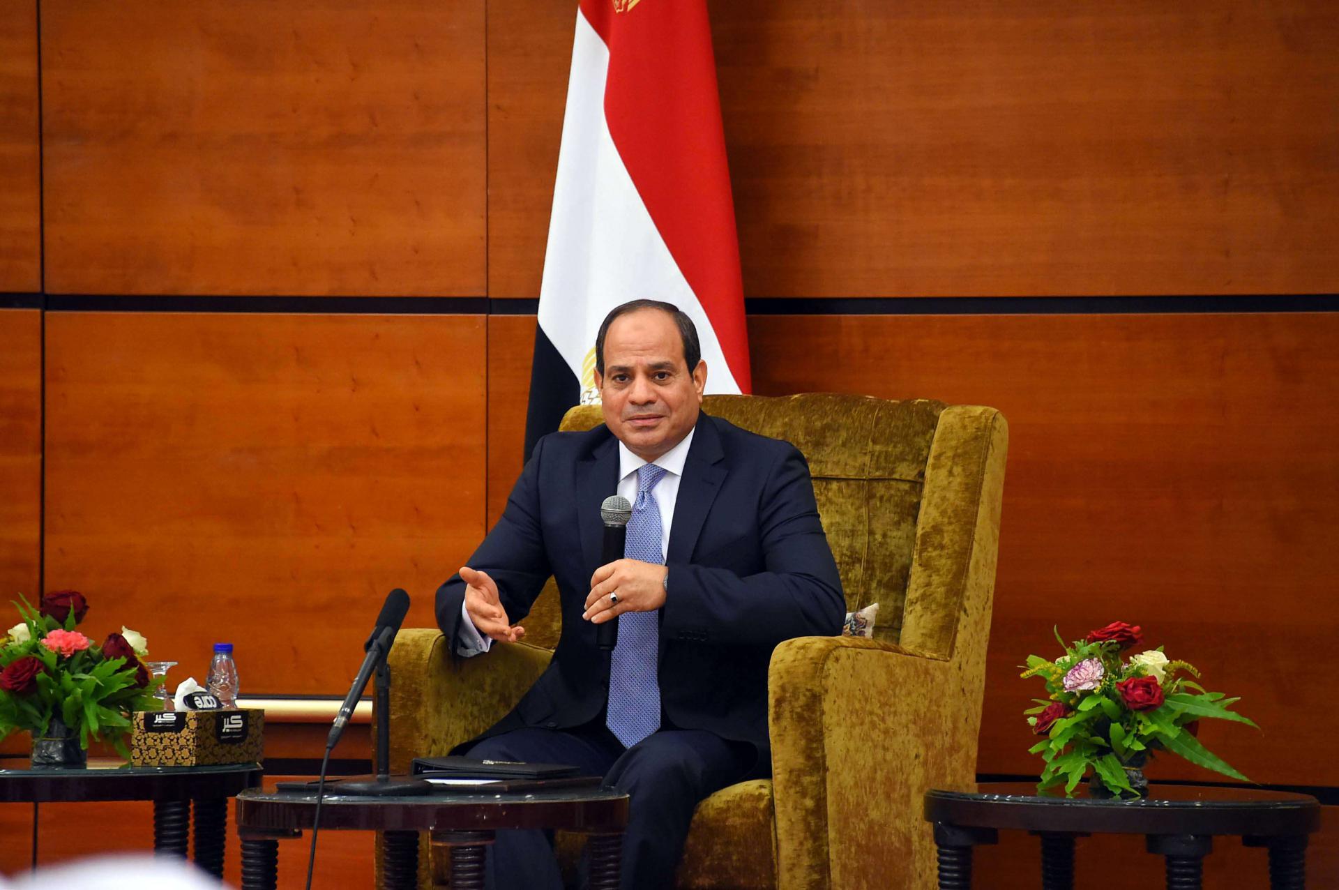 السيسي يدعم الاستقرار