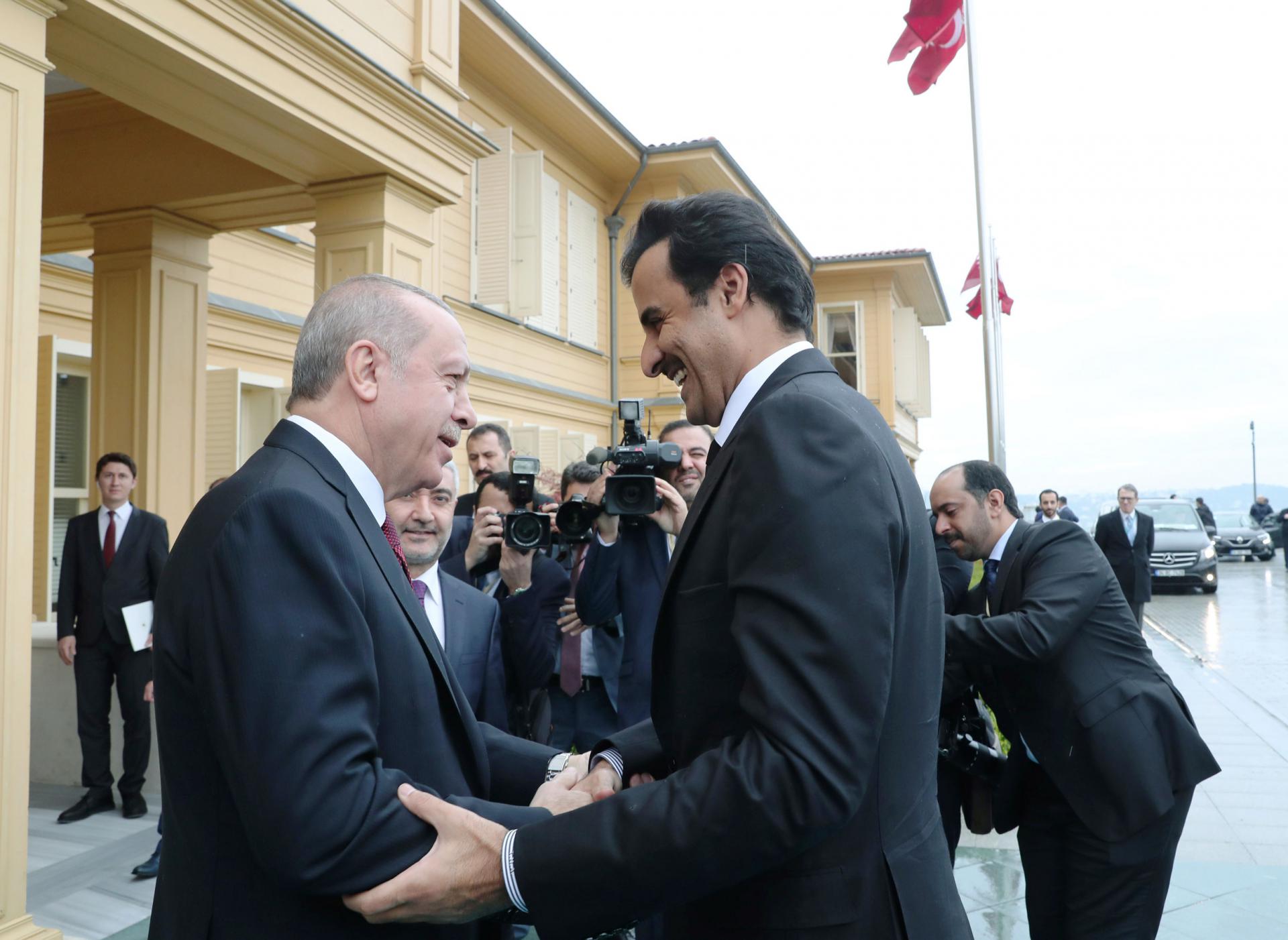 الرئيس التركي رجب طيب اردوغان يستقبل أمير قطر الشيخ تميم بن حمد