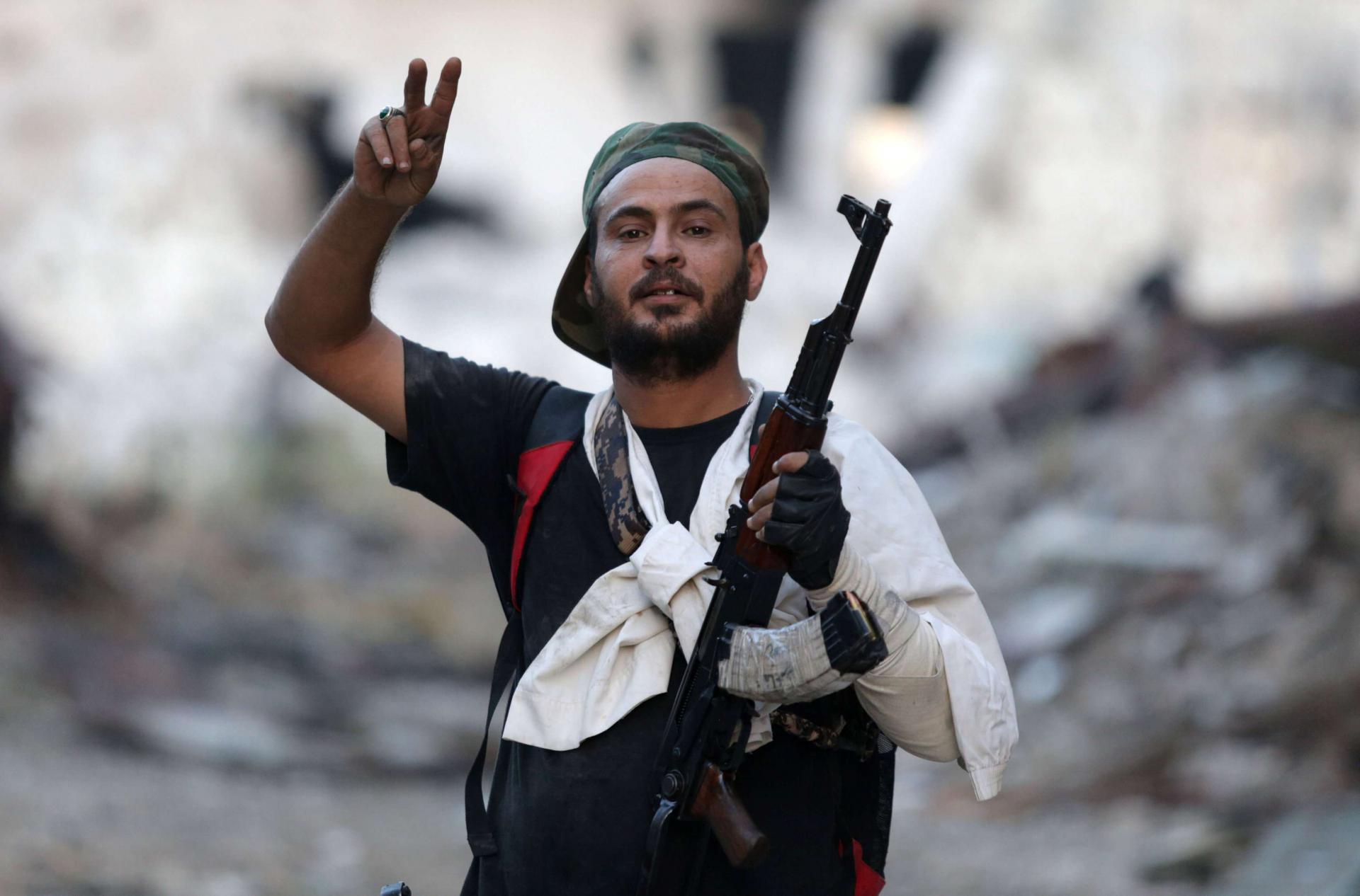 Libyans are demanding a share distribution of resources and an end to looting by armed groups