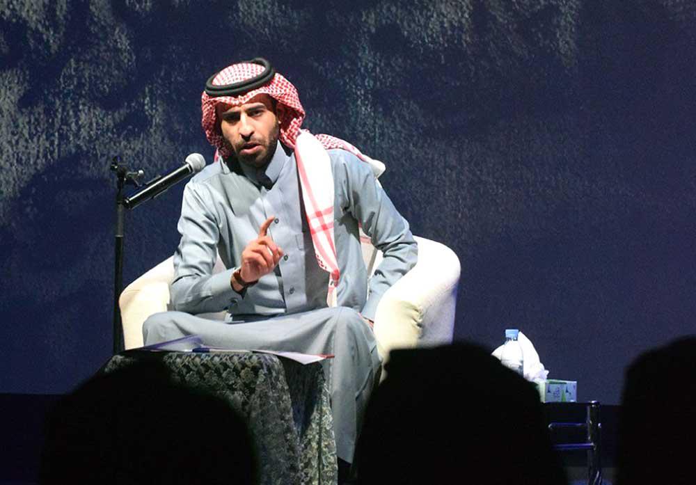 تظن ان الشعر كلام؟