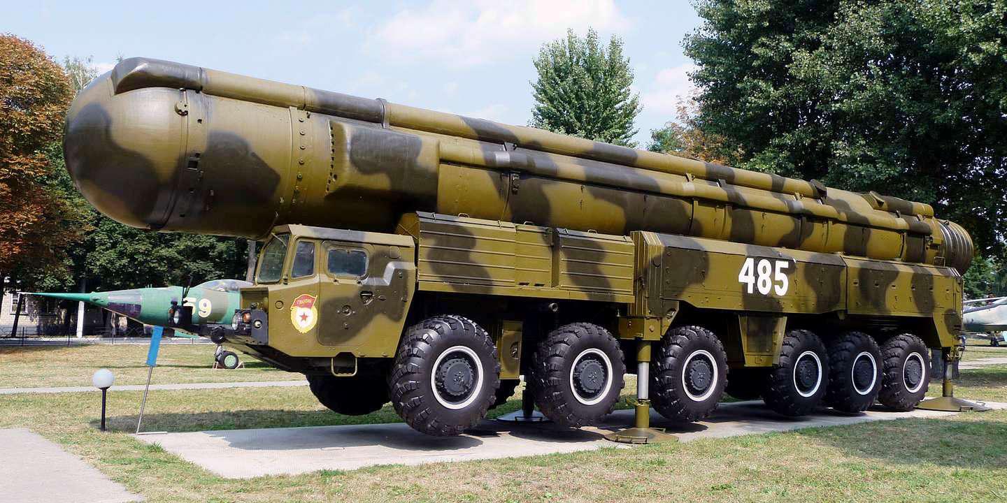 موسكو تهدد بزيادة حجم ترسانتها النووية