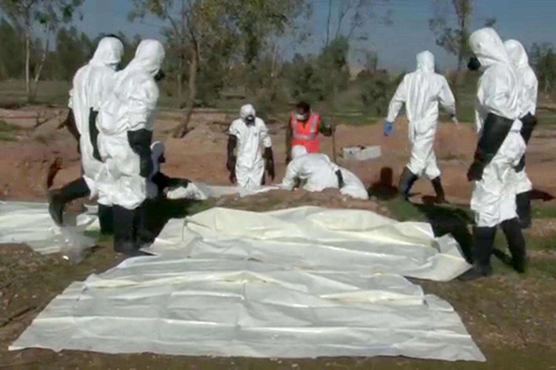 In recent months, both Syria and Iraq have discovered a number of mass graves in areas previously occupied by the jihadists.