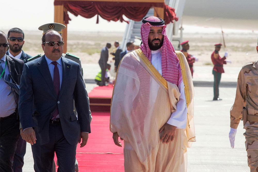 الرئيس الموريتاني محمد ولد عبدالعزيز في استقبال ولي العهد السعودي الأمير محمد بن سلمان