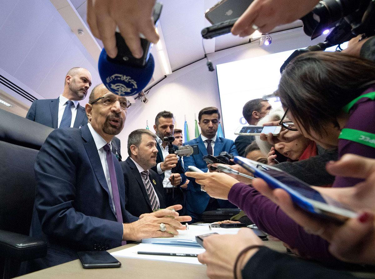 الفالح: لا أحتاج إلى إذن أحد لخفض الإنتاج