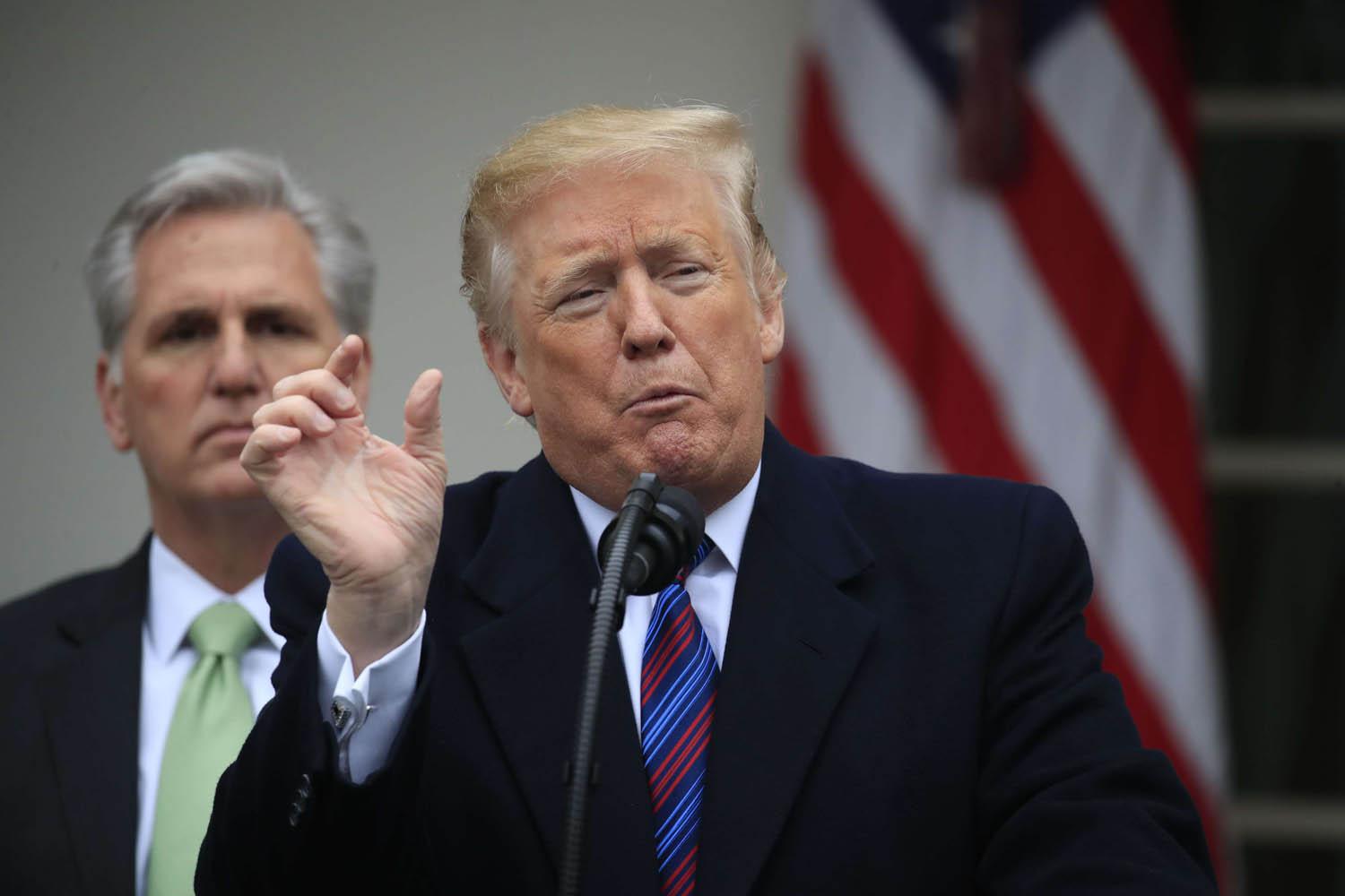 ترامب في مؤتمر صحفي أمام البيت الأبيض