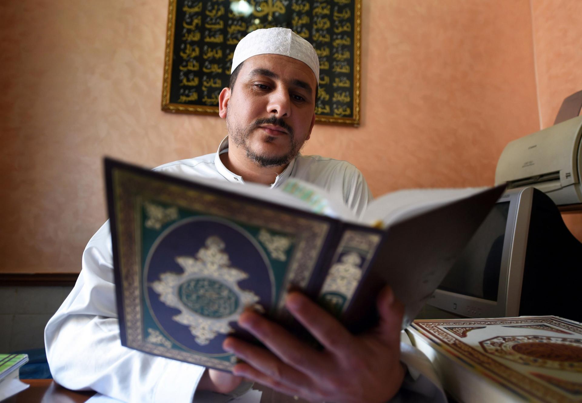 رئيس المجلس الوطني للائمة جمال غول