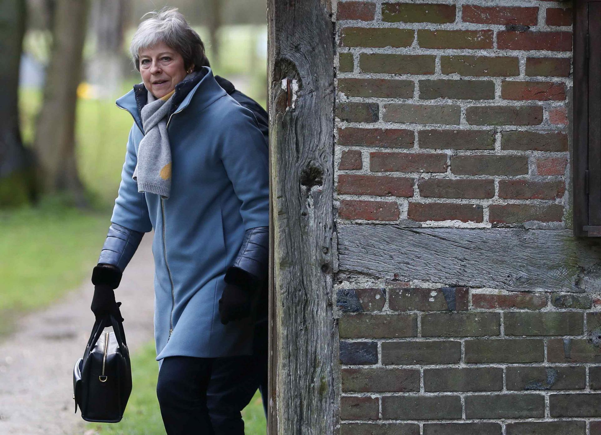 ماي قد تعرض إمكانية الإرجاء "القصير والمحدود" للخروج