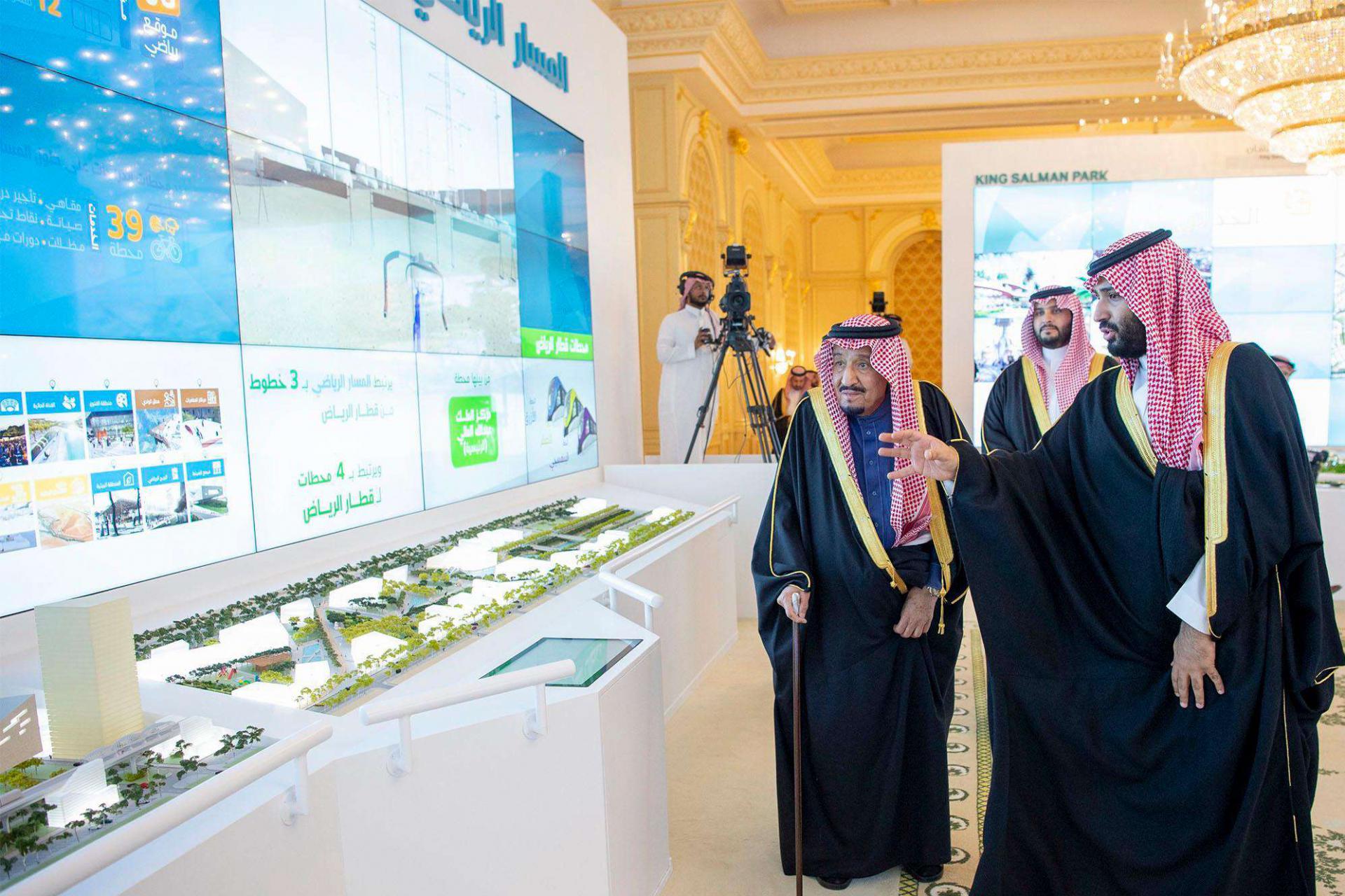 الملك سلمان بن عبدالعزيز وولي عهده الأمير محمد