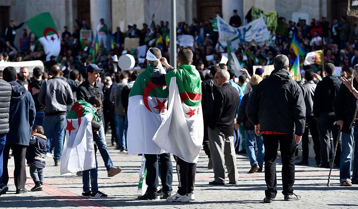 Anti-Bouteflika protests for the fourth consecutive Friday 