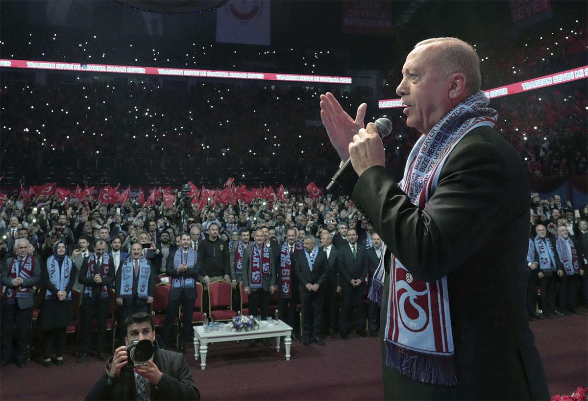 Opposition parties hope economic woes may translate into a victory against Erdogan in key municipalities 
