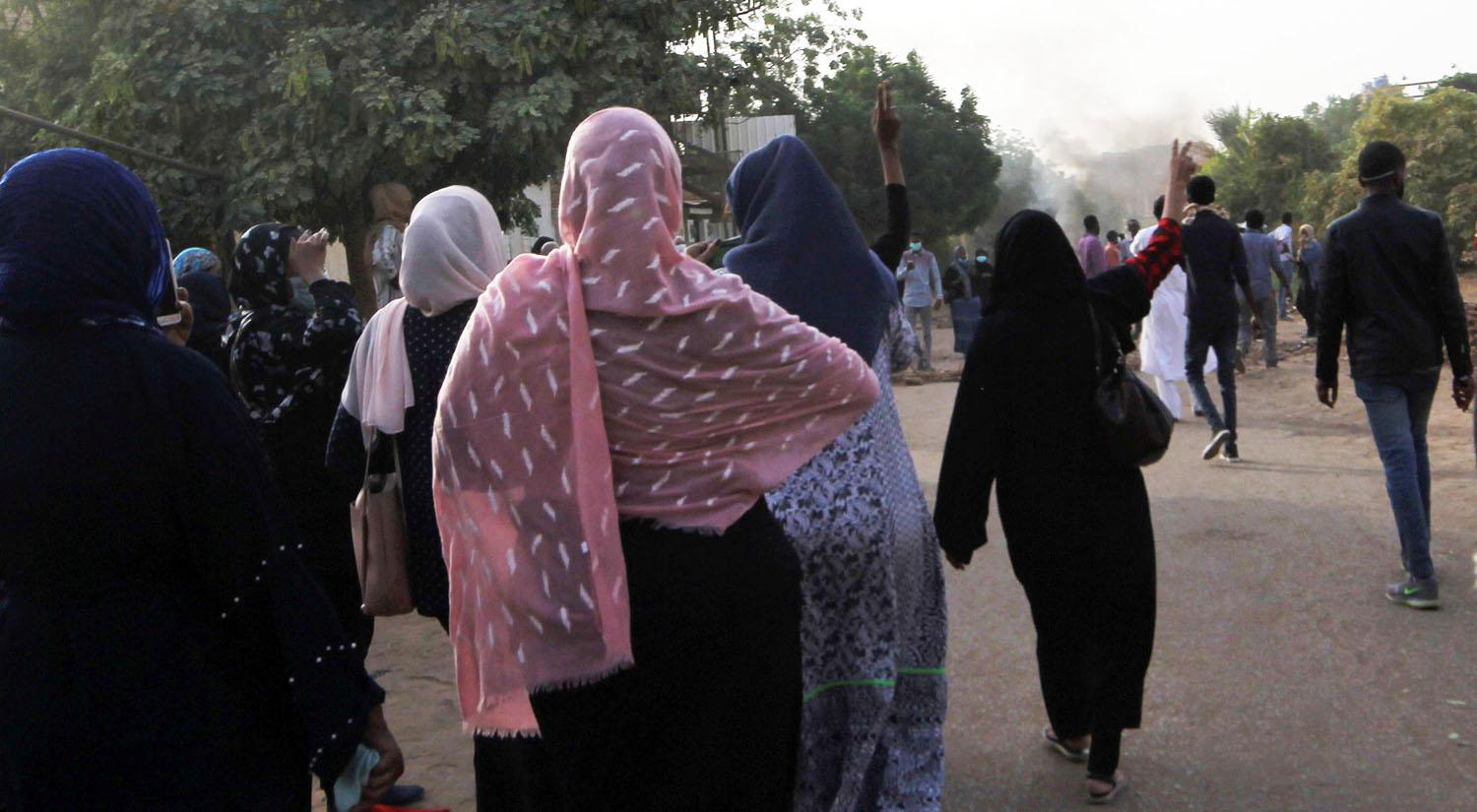 مشاركة نسائية فاعلة في احتجاجات السودان