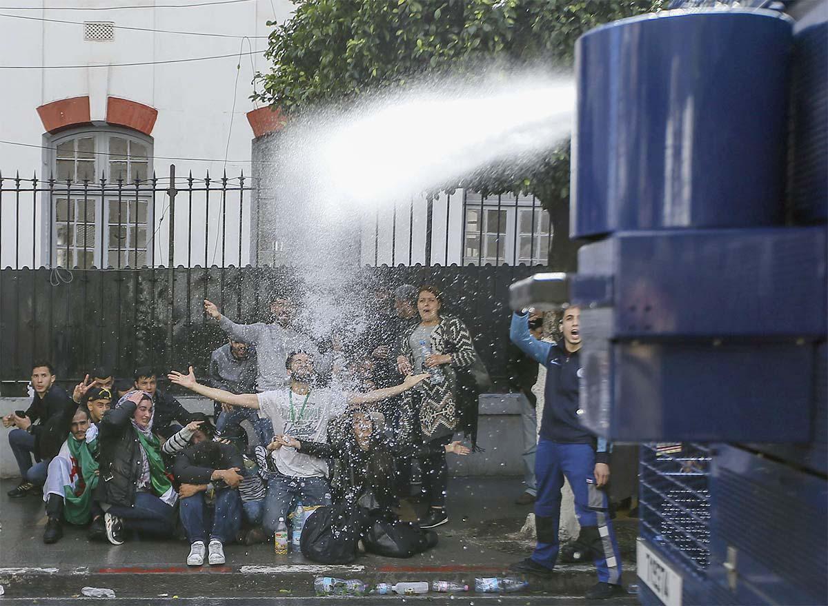 The eighth week of demonstrations