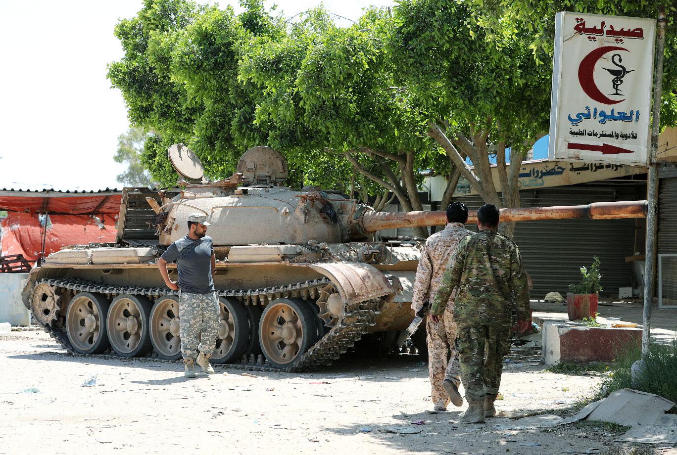 Members of Libyan internationally recognised government forces