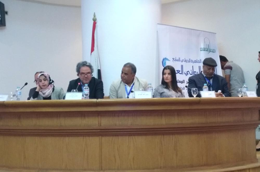 مدى التداخل بين الأدبي والتكنولوجي