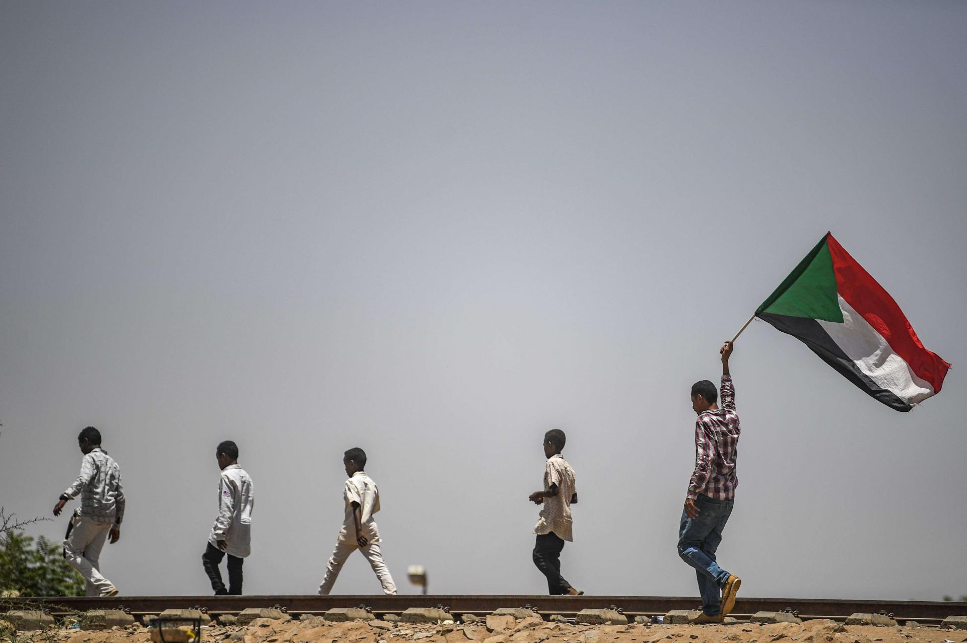 The deposit for the central bank was aimed at shoring up the Sudanese pound, the SPA said.