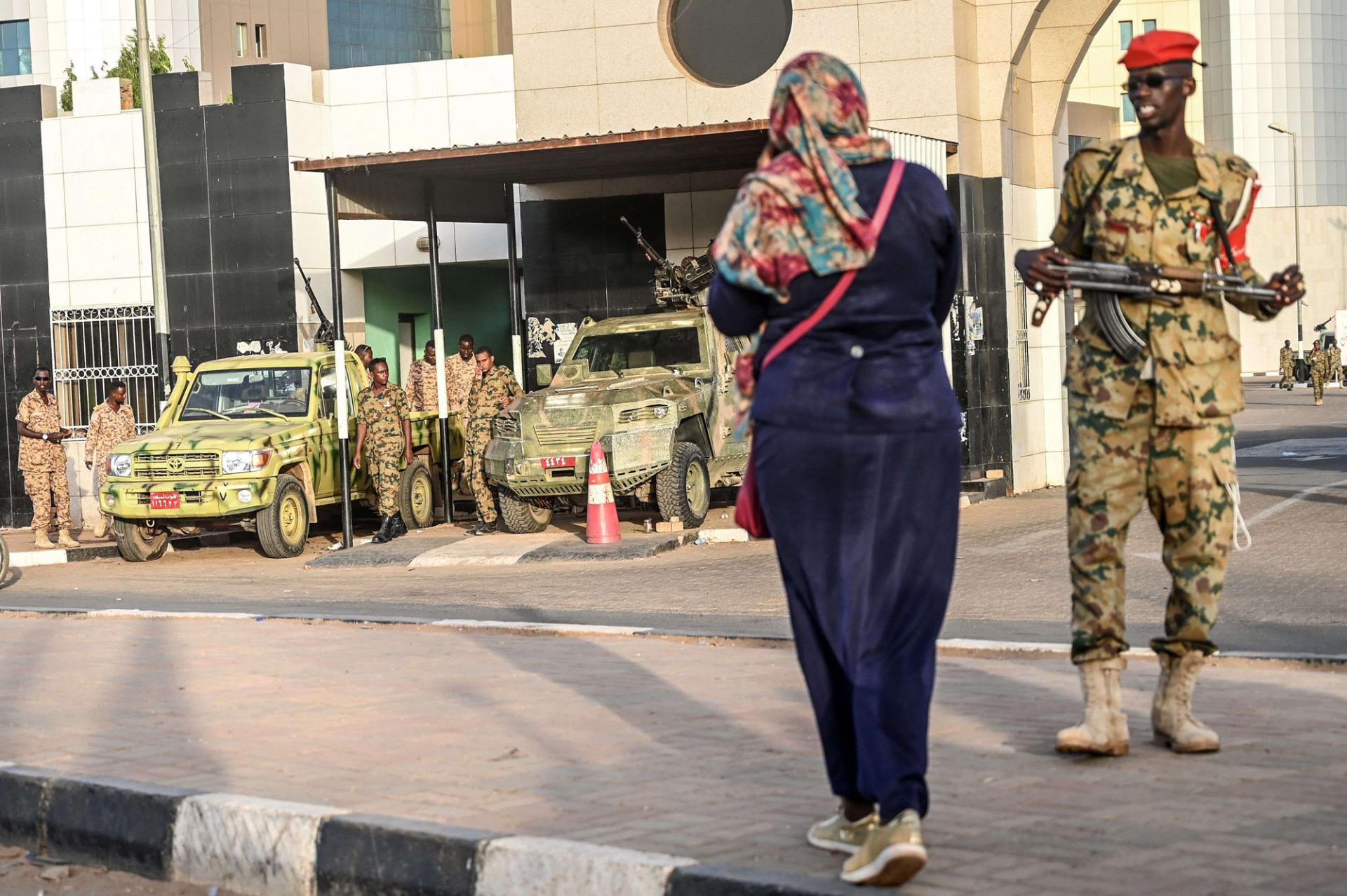 المحتجون يسعون إلى فترة انتقالية من اربع سنوات