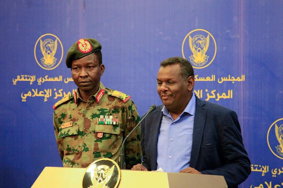 مؤتمر صحفي للمتحدث باسم المجلس العسكري شمس الدين الكباشي ولممثل قوى الحرية والتغيير، مدني عباس 