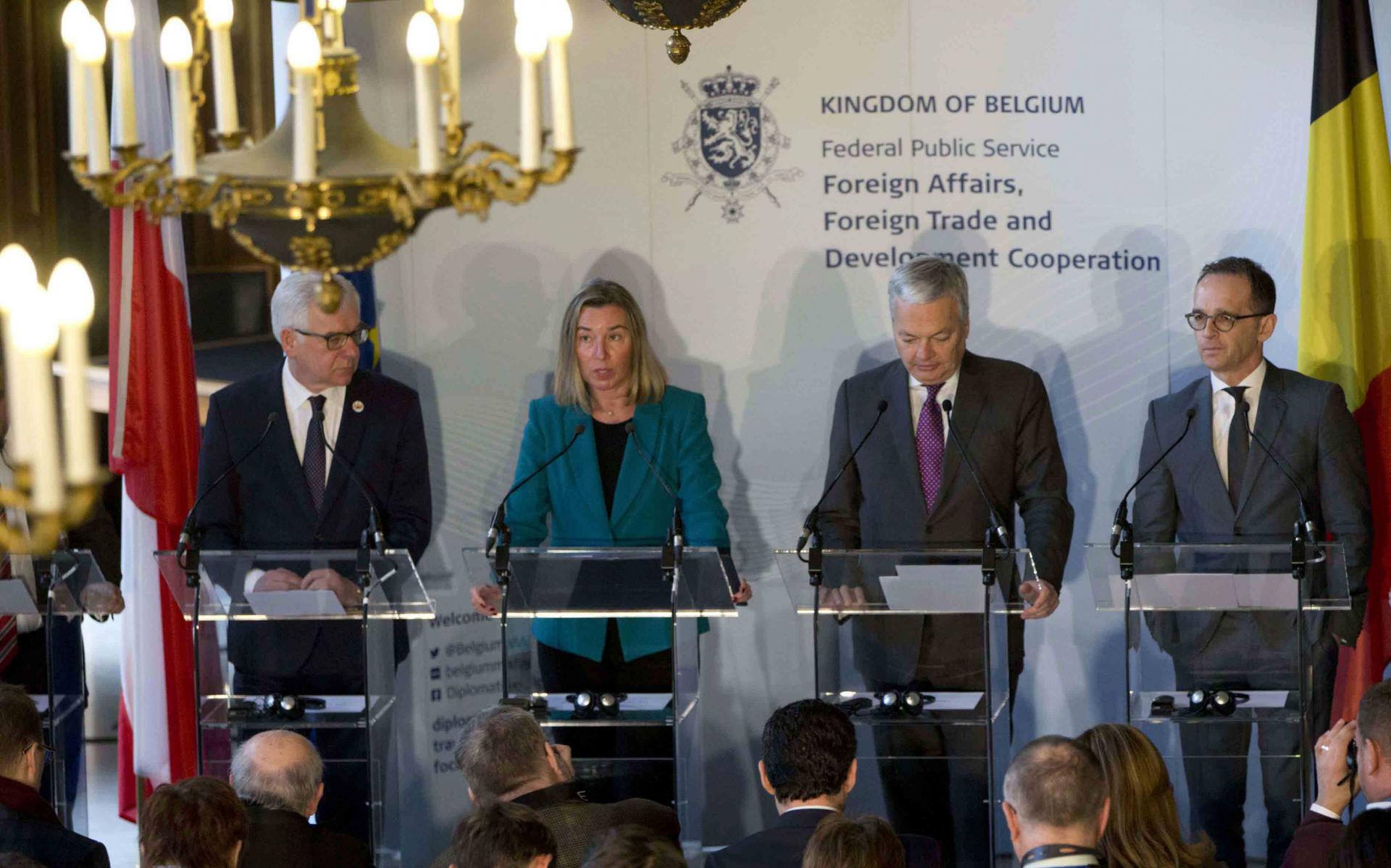 إيران ستجد نفسها محاصرة أكثر في حال التخلي عن إلتزاماتها بشأن الاتفاق النووي