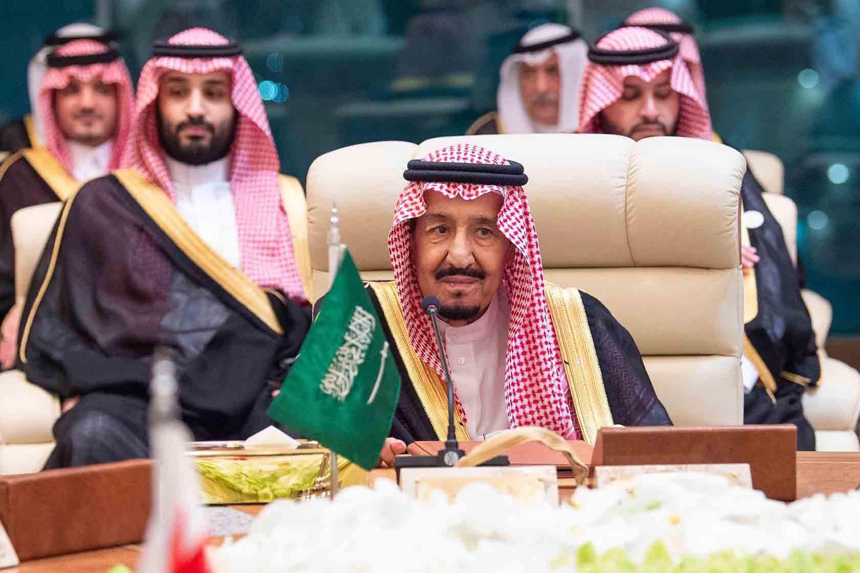 الملك سلمان يدعو لتوحيد الصفوف لوقف إالأنشطة التخريبية للنظام الإيراني