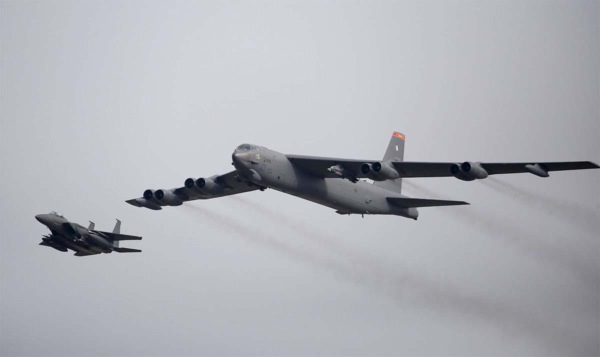 US B-52 Stratofortress bomber