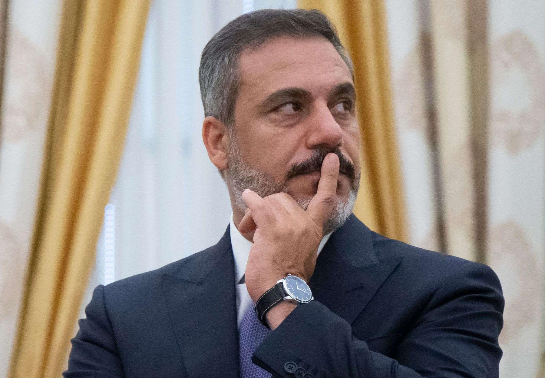 صحيفة تركية: رئيس المخابرات اجتمع مع لجنة من سوريا