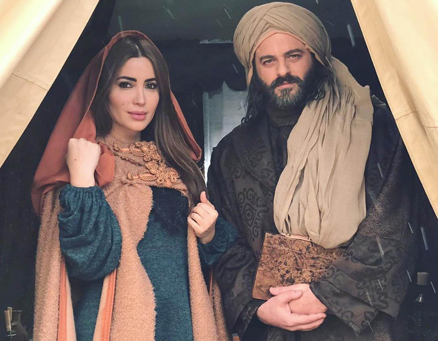 ملصق مسلسل "مقامات العشق"
