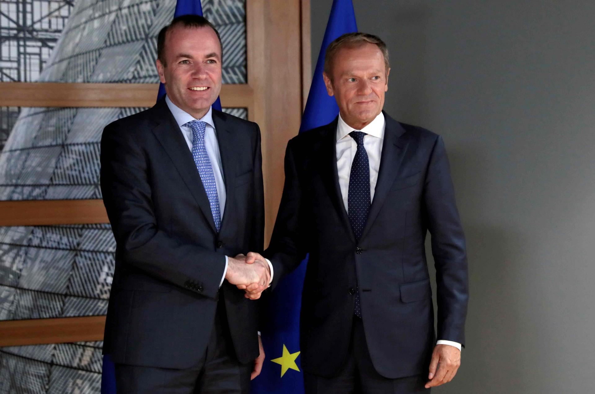 فيبر اشترط لقاء عدوله عن الترشح انتخابه الأسبوع المقبل على رأس البرلمان الأوروبي