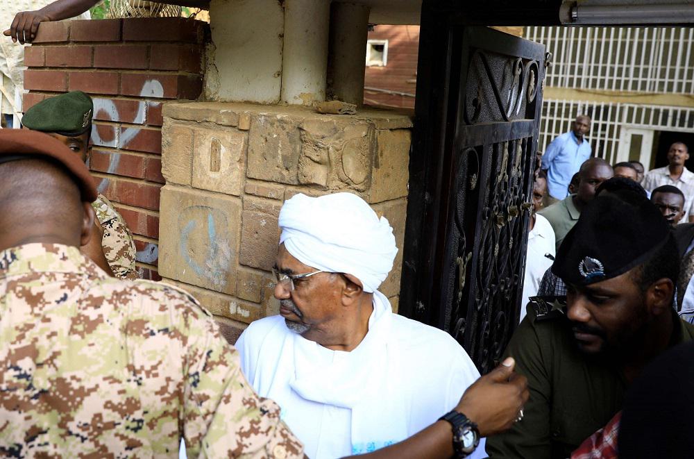الرئيس السوداني المعزول عمر البشير