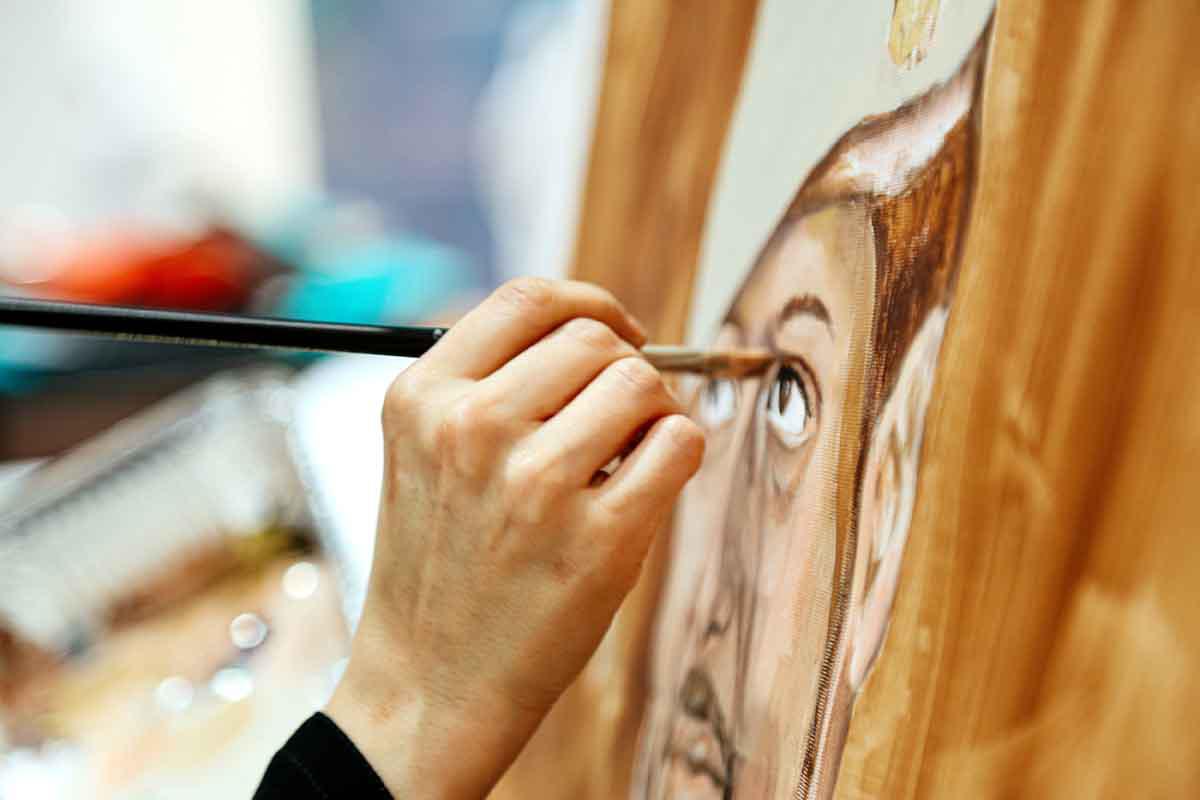 اختيار أجمل 20 لوحة من الأعمال المشاركة