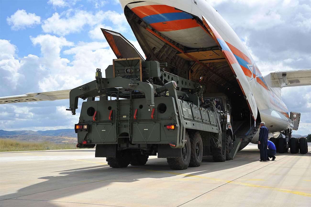 Russian military cargo plane carrying S-400 missile defence system from Russia to the Murted military airbase in Ankara