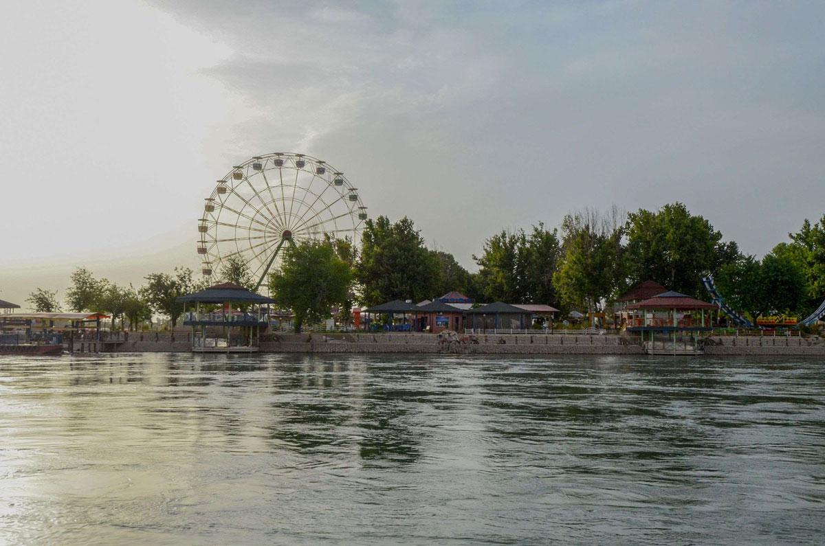 Iraq's Tigris river without the usual ferry rides near the northern city of Mosul