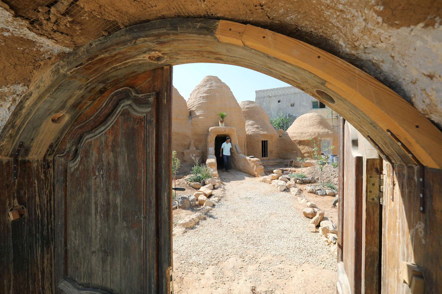 منزل من الطين