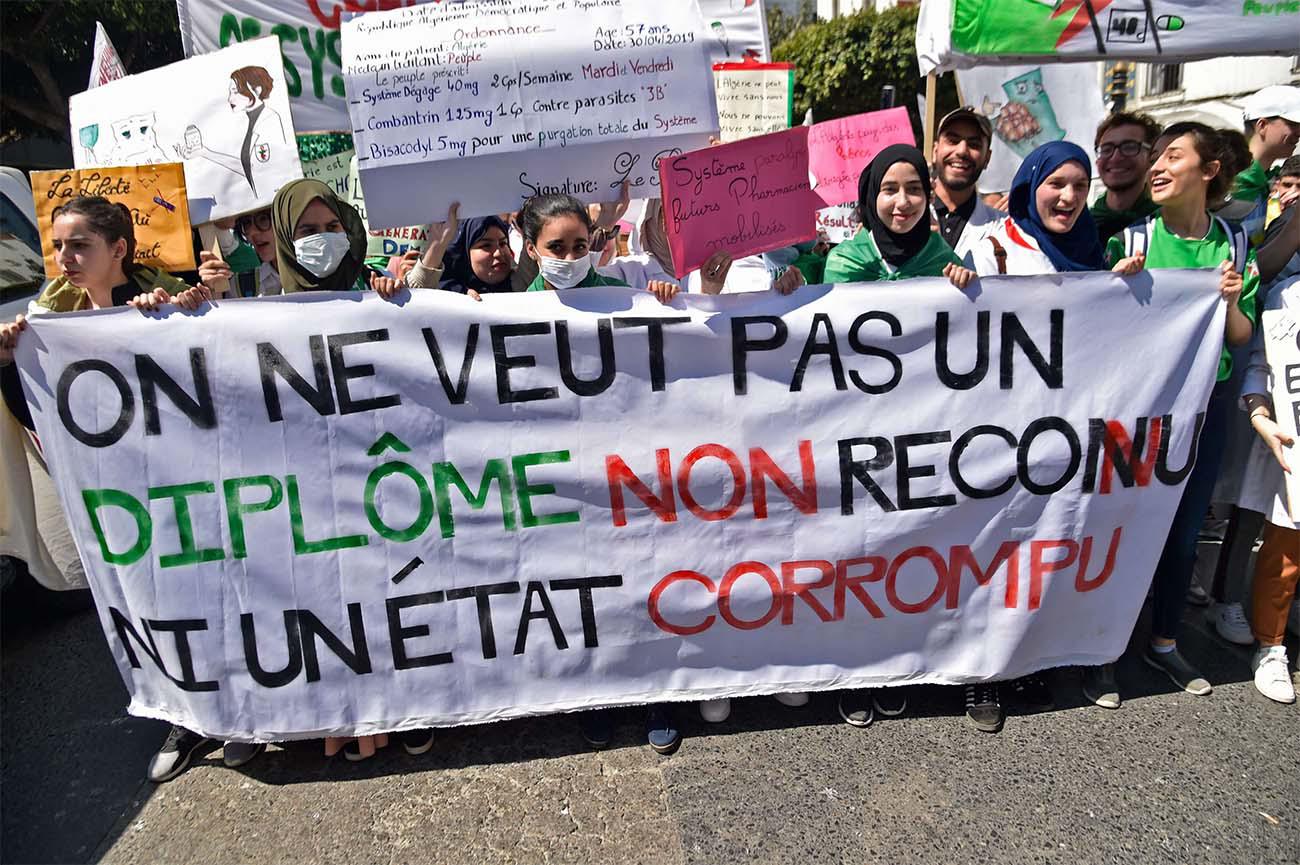 Crackdown on members of ousted president Bouteflika's inner circle continues