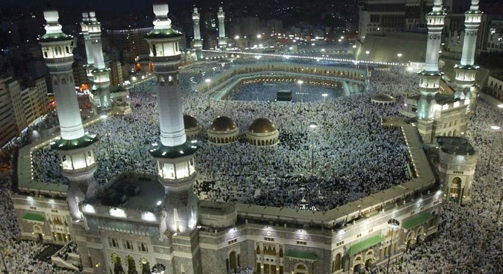 كل هؤلاء الحجاج في المطارات؟