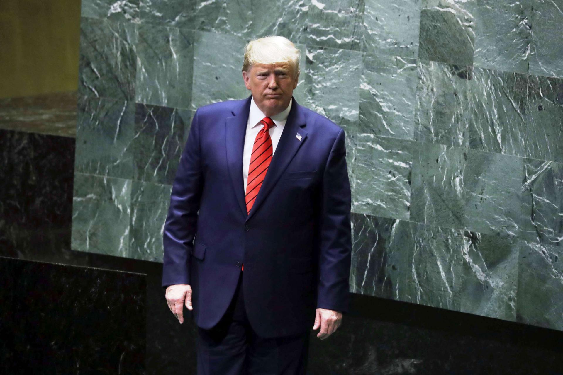 ترامب قلق بشأن اتهامات الديمقراطيين 