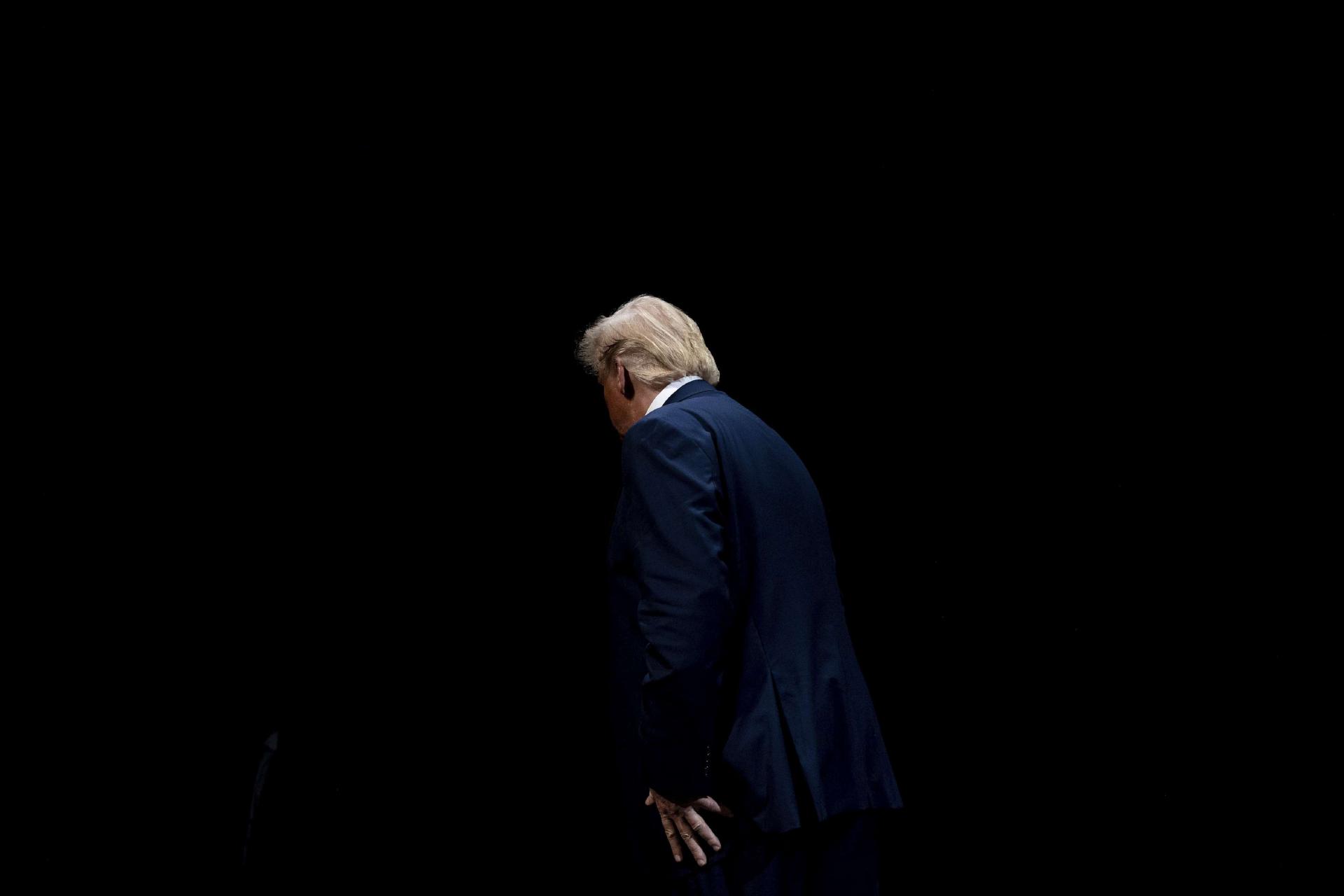 ترامب ينفي الاتهامات التي تحوم حوله